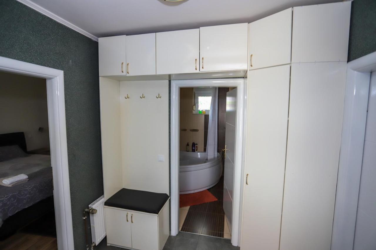 Apartman Veronika Ðakovo Bagian luar foto